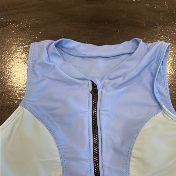 Teen’s Swim Top in Blue and White- 14 - Picture 3 of 7